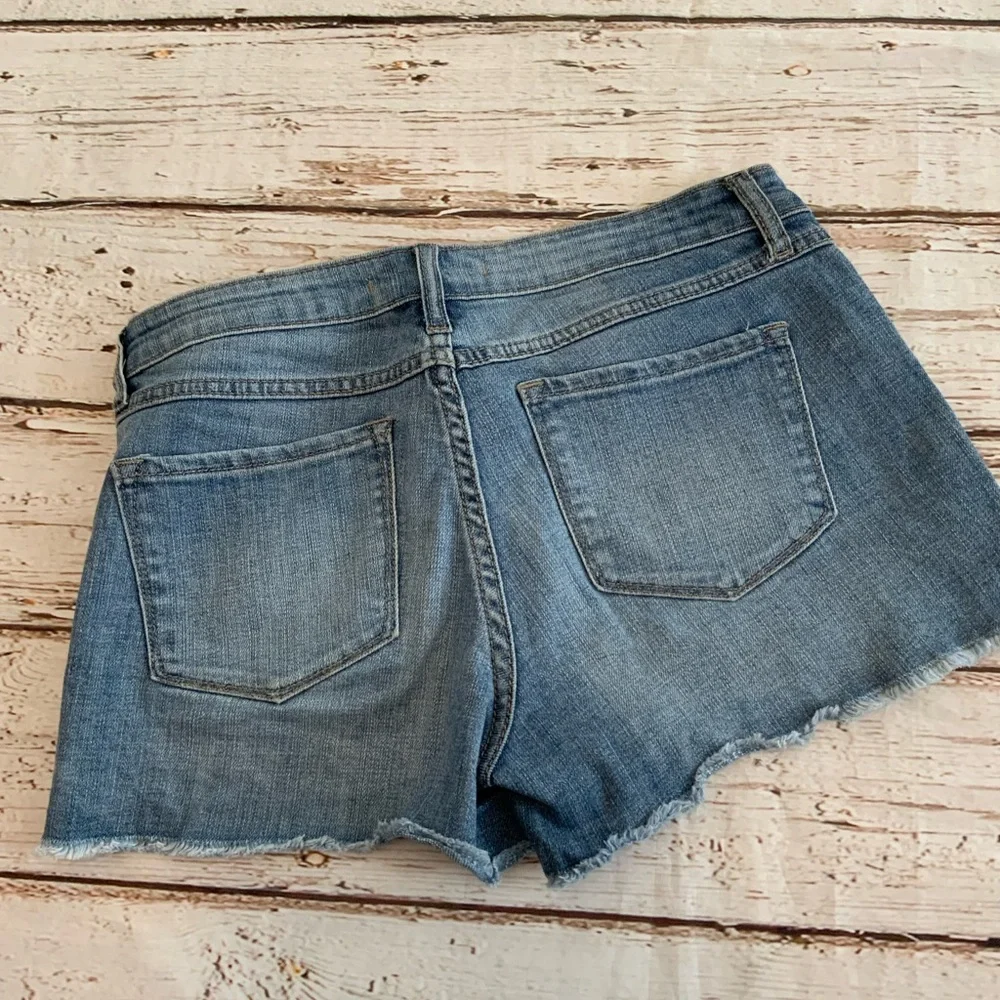 Klique B Jean Shorts Size‎ 27